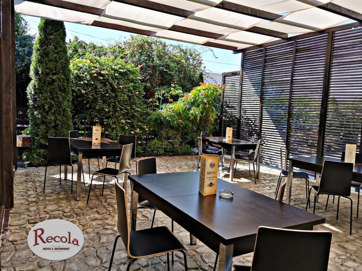International Recola Motel Băneşti Eksteriør bilde
