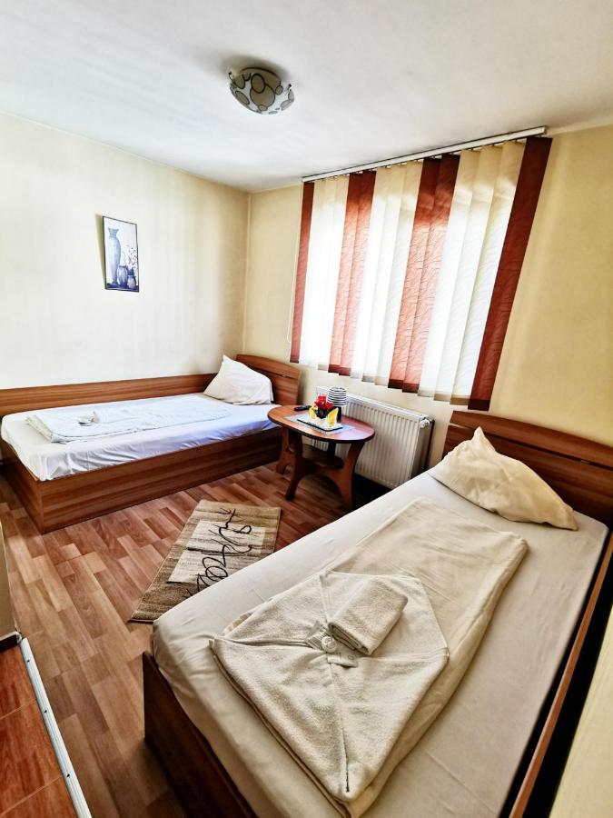 International Recola Motel Băneşti Eksteriør bilde