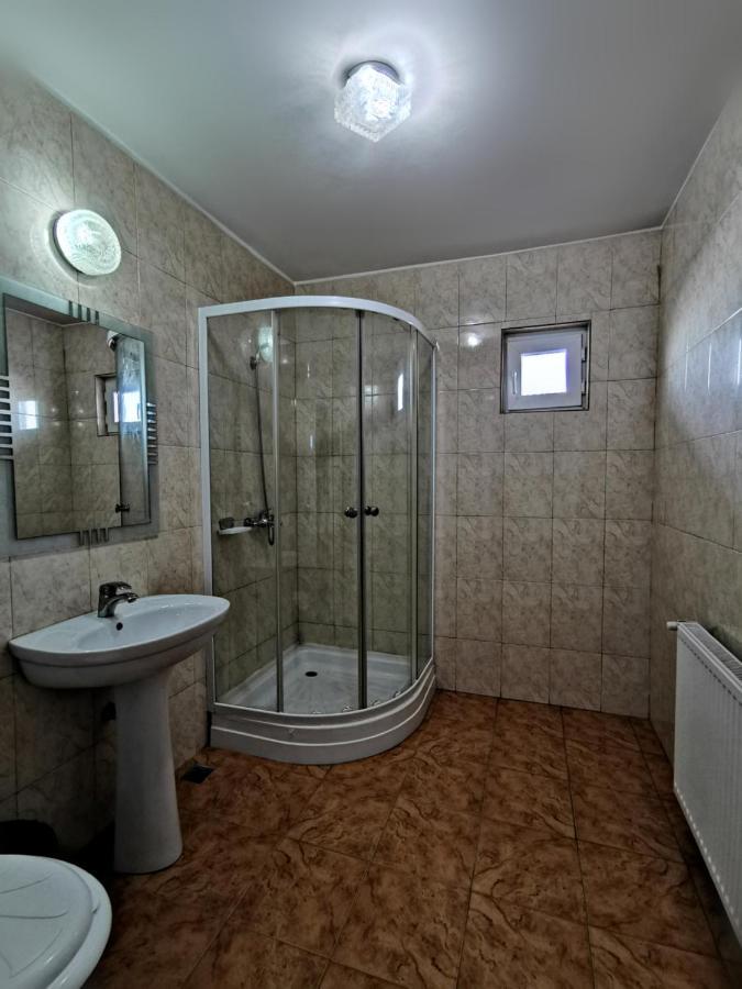 International Recola Motel Băneşti Eksteriør bilde