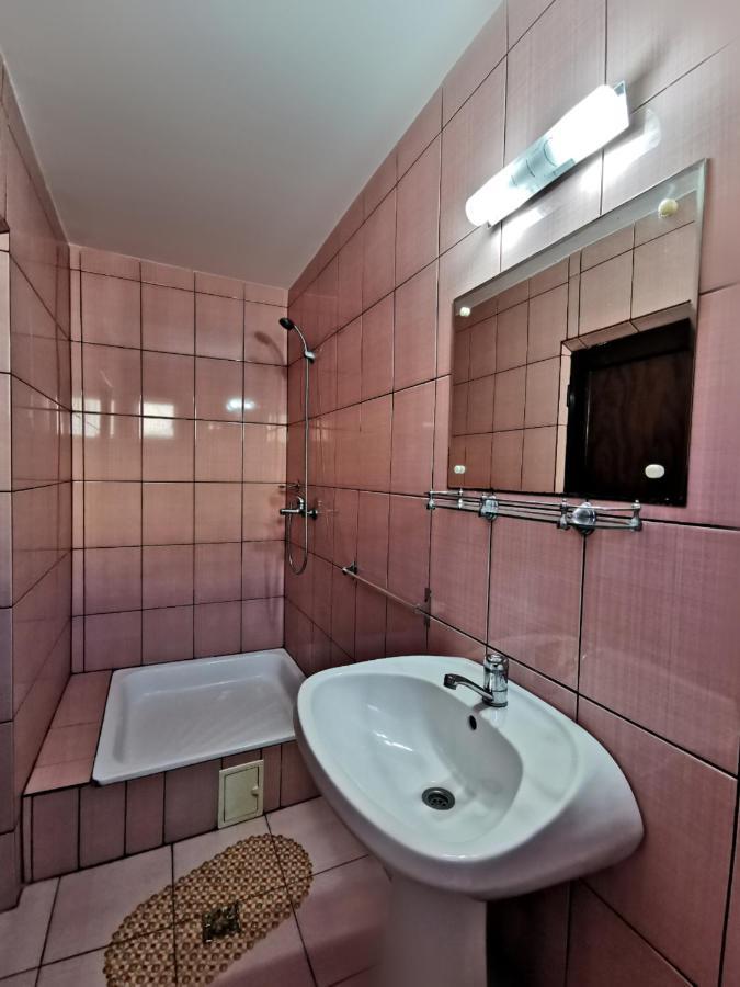 International Recola Motel Băneşti Eksteriør bilde